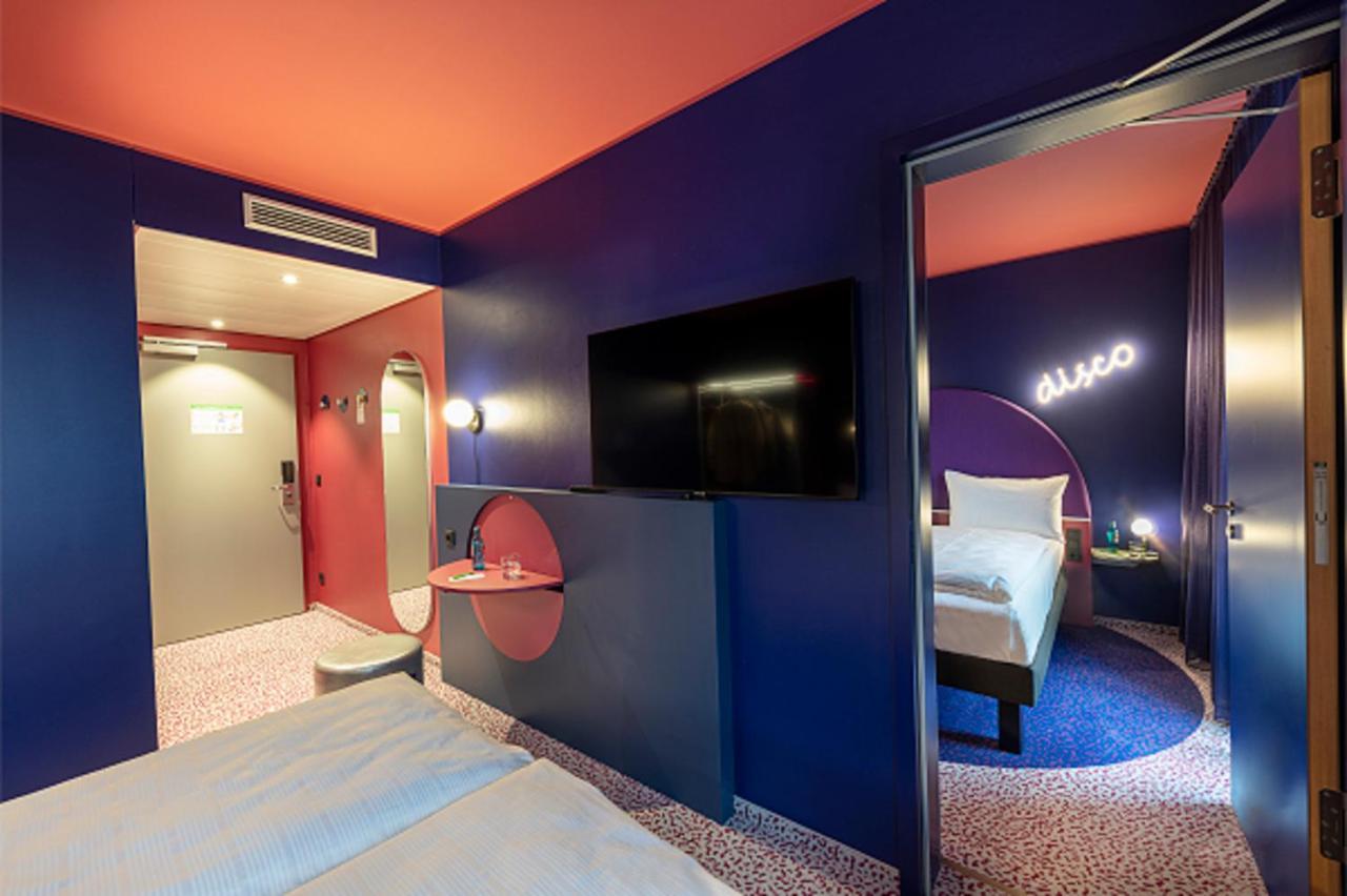 Ibis Styles Muenchen Perlach Munique Exterior foto